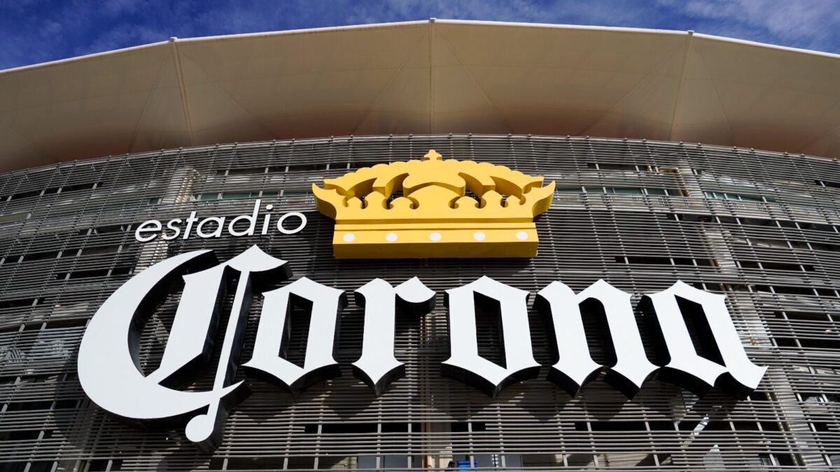 Fachada del Estadio TSM