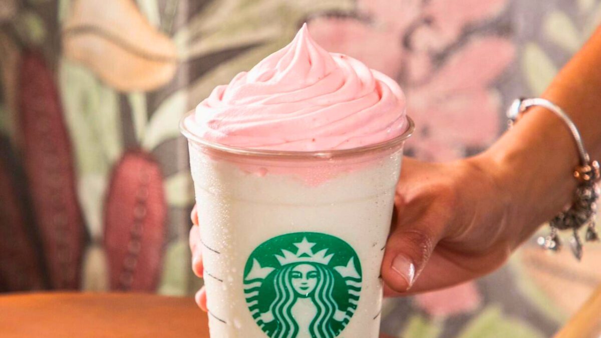 El Birthday Cake Frappuccino estará disponible por tiempo limitado, desde el 11 hasta el 13 de marzo de 2024.