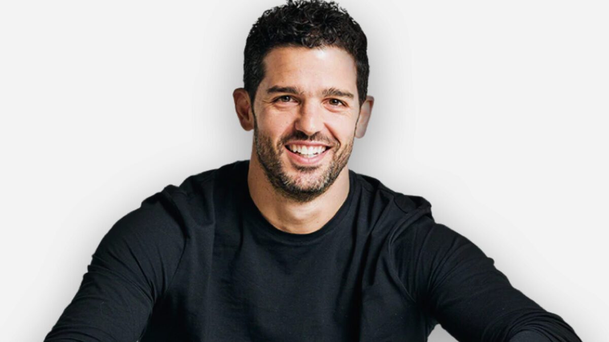 Su trayectoria como emprendedor, inversionista y conferencista es única, pero, ¿qué empresas tiene Oso Trava?