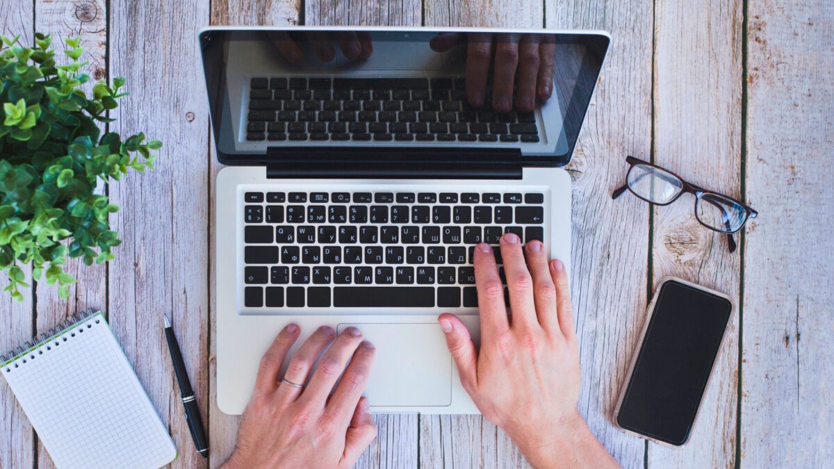 El uso de Internet en México registró 97.0 millones de personas activas en la red, de acuerdo con la ENDUTIH 2023.