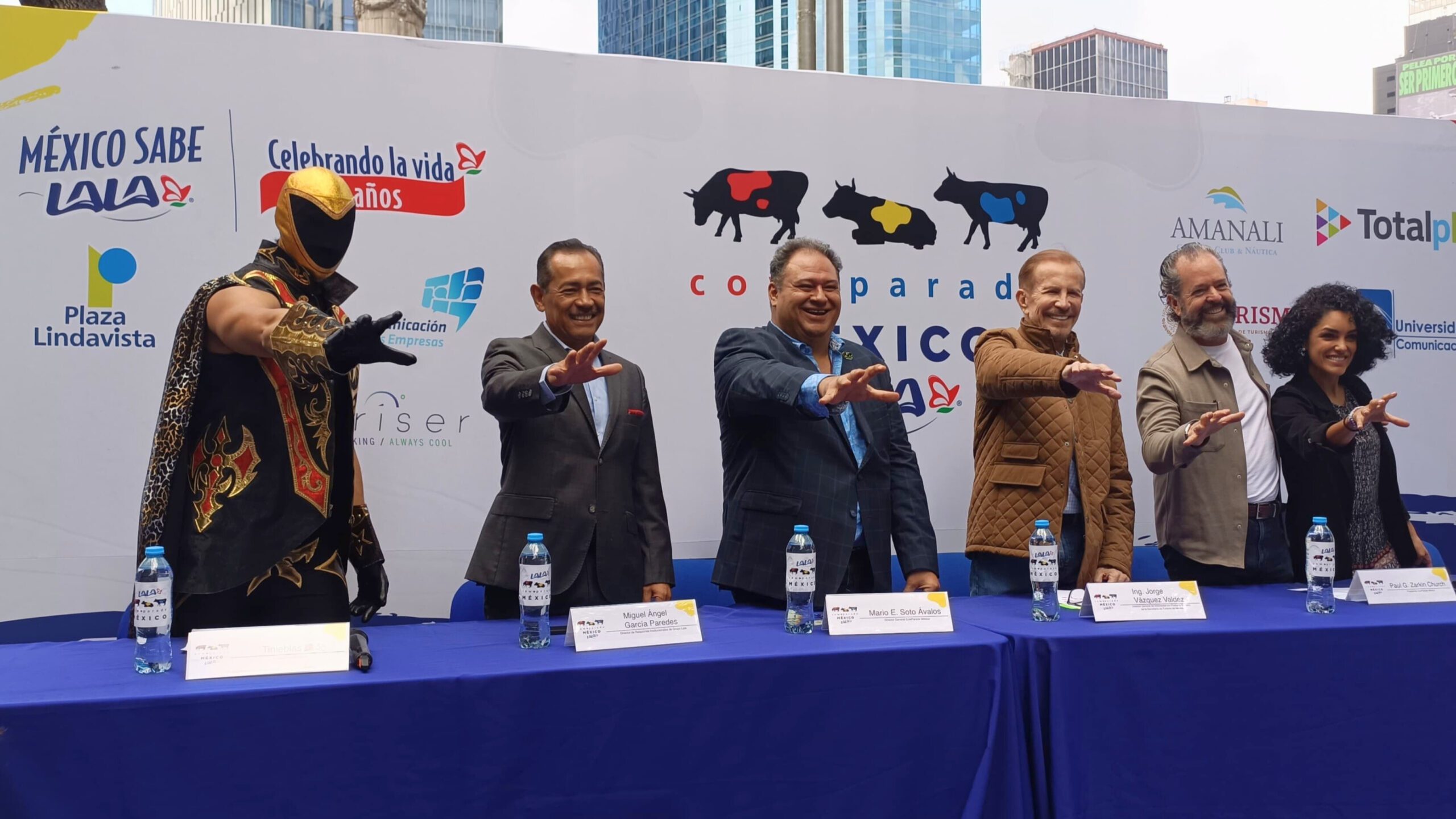 El Cow Parade Lala de este año celebra a los Juegos Olímpicos de París 2024, que están próximos a inaugurarse.