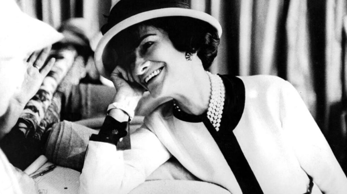 Las mejores frases de Coco Chanel sobre la moda, las mujeres y el éxito