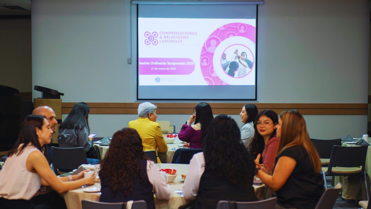 TotalPass presentó su 'Radiografía del Bienestar Empresarial' en el desayuno de ARIOAC