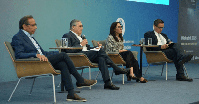 José Antonio Fernández participó en la conferencia organizada por el Tecnológico de Monterrey