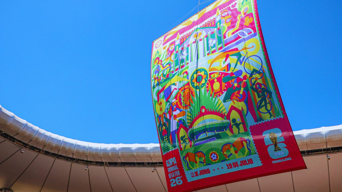 La capital de Jalisco presentó su cartel oficial rumbo a la Copa del Mundo 2026.
