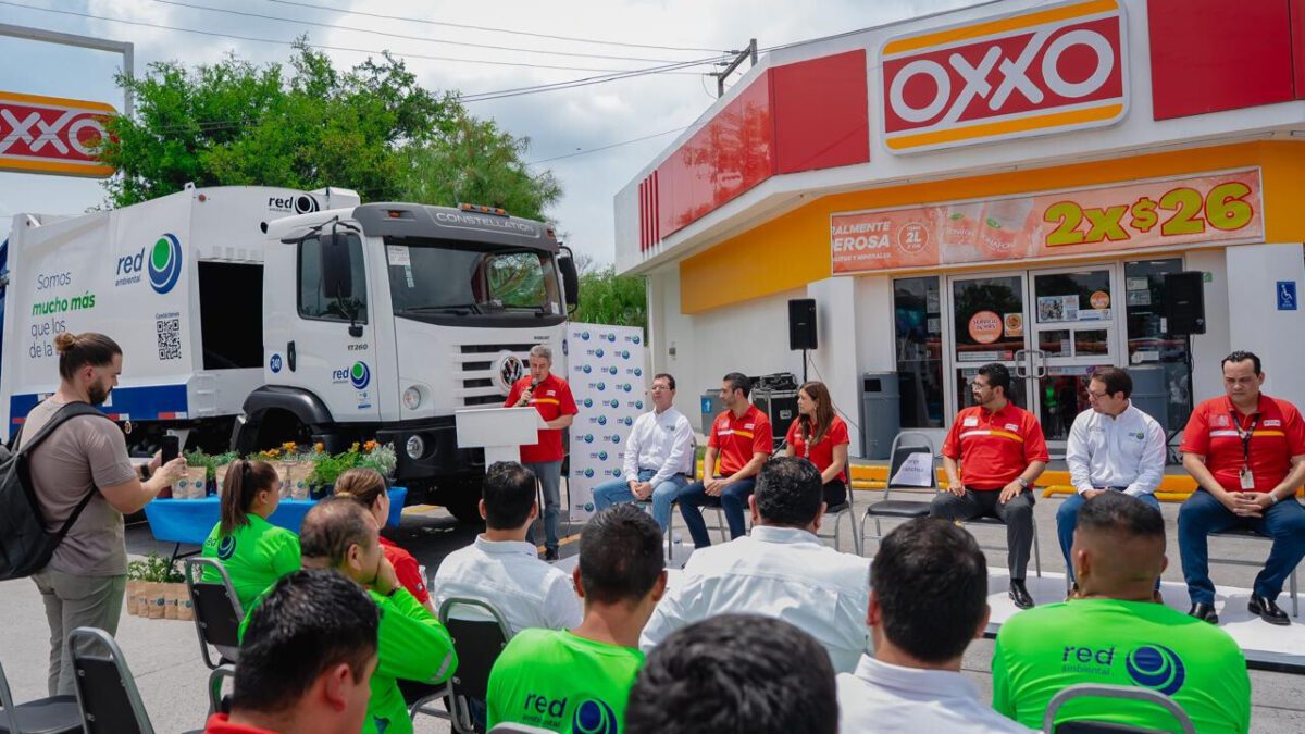 Oxxo y Red Ambiental