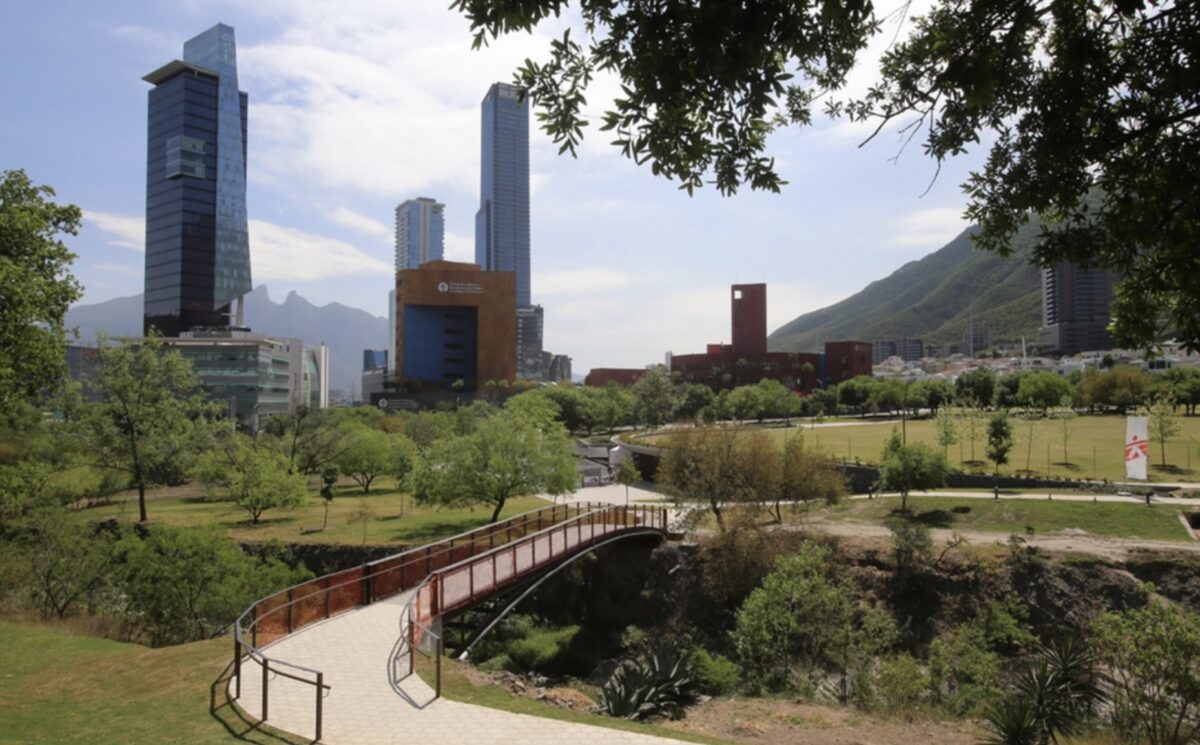 San Pedro arranca rehabilitación de 82 parques con inversión de 100 mdp