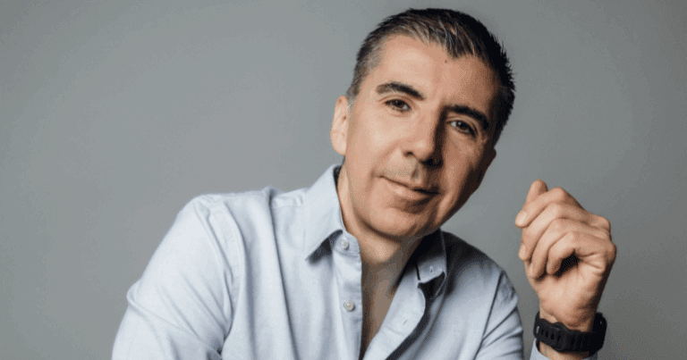 El creativo de Don Artemio comparte su trayectoria, filosofía y la importancia de crear experiencias gastronómicas que conecten con el corazón del comensal.