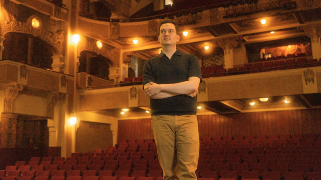 Iván López Reynoso, director invitado de la Camerata de Coahuila.