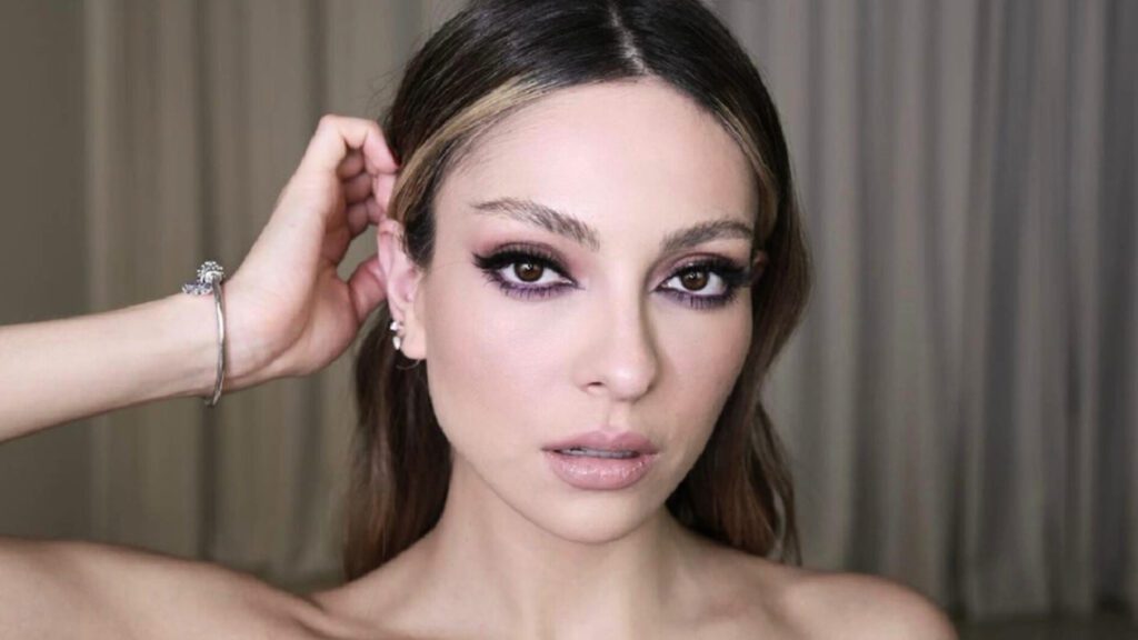 Ana Sarelly, la regia que revoluciona el maquillaje