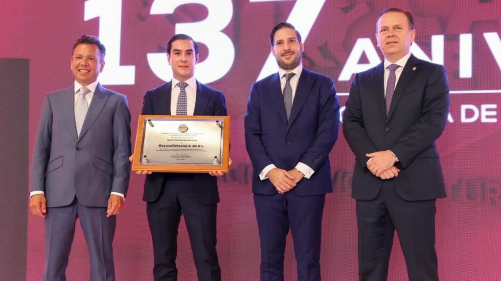 DMSolar recibe galardón por su impacto en el mercado de energía limpia en México