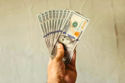 Así cotiza el dólar en México este 26 de agosto: Compra y venta en bancos