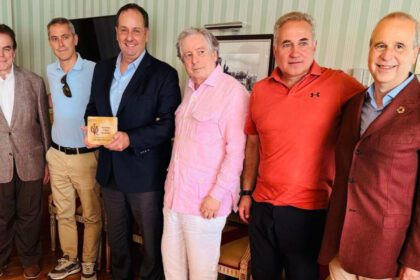 Empresability honra a Francisco Suárez