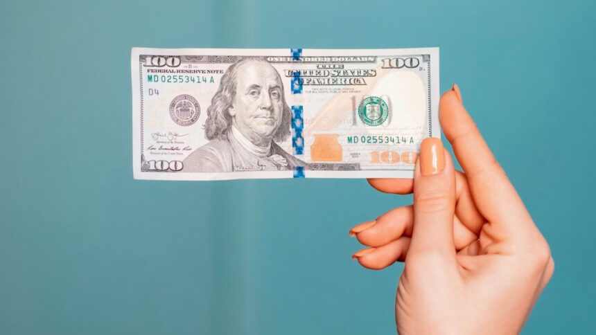 Así se mueve el dólar en México este jueves: cotiza en 18.70 pesos