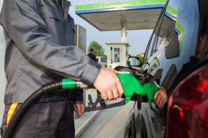 Empresarios advierten aumento de gasolina en México por conflicto internacional