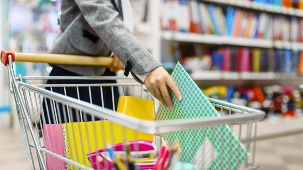 Negocios de Torreón prevén repunte por el regreso a clases 2025