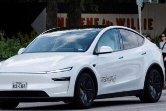 'Robotaxi' de Tesla comienza a circular en Estados Unidos