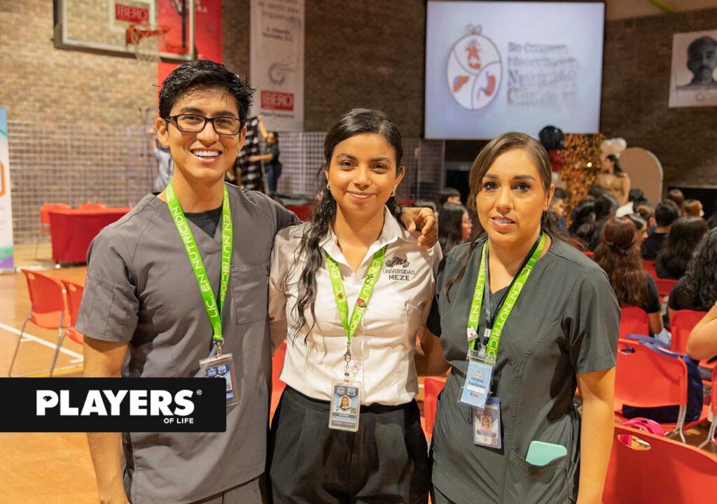 Adrián Meléndez, Ana Montoya y Tere Pasillas.