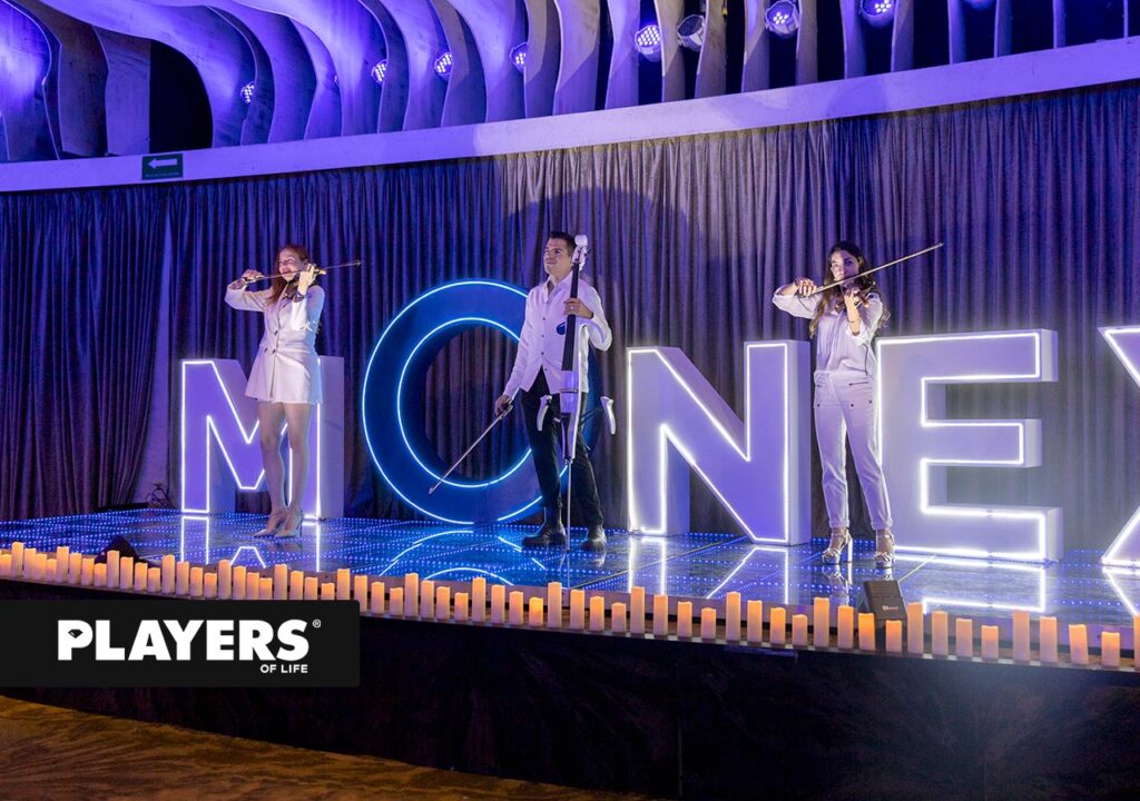 Monex festeja 40 años en México 