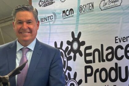 Juan Carlos López Villarreal, Presidente del Consejo de Administración de Grupo Industrial Saltillo, es reconocido con el Águila CANACINTRA 2025 en Saltillo