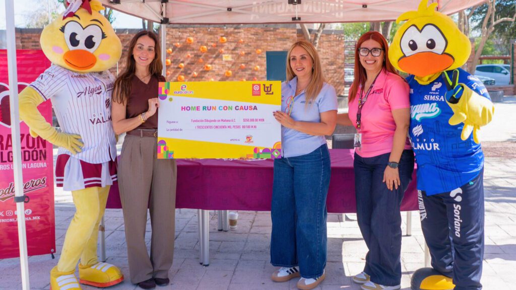 Entrega del donativo de Home Runs con Causa, con la participación de Algodoneros de Unión Laguna y Eurocolors.