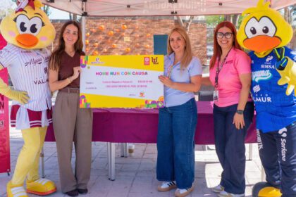Entrega del donativo de Home Runs con Causa, con la participación de Algodoneros de Unión Laguna y Eurocolors.