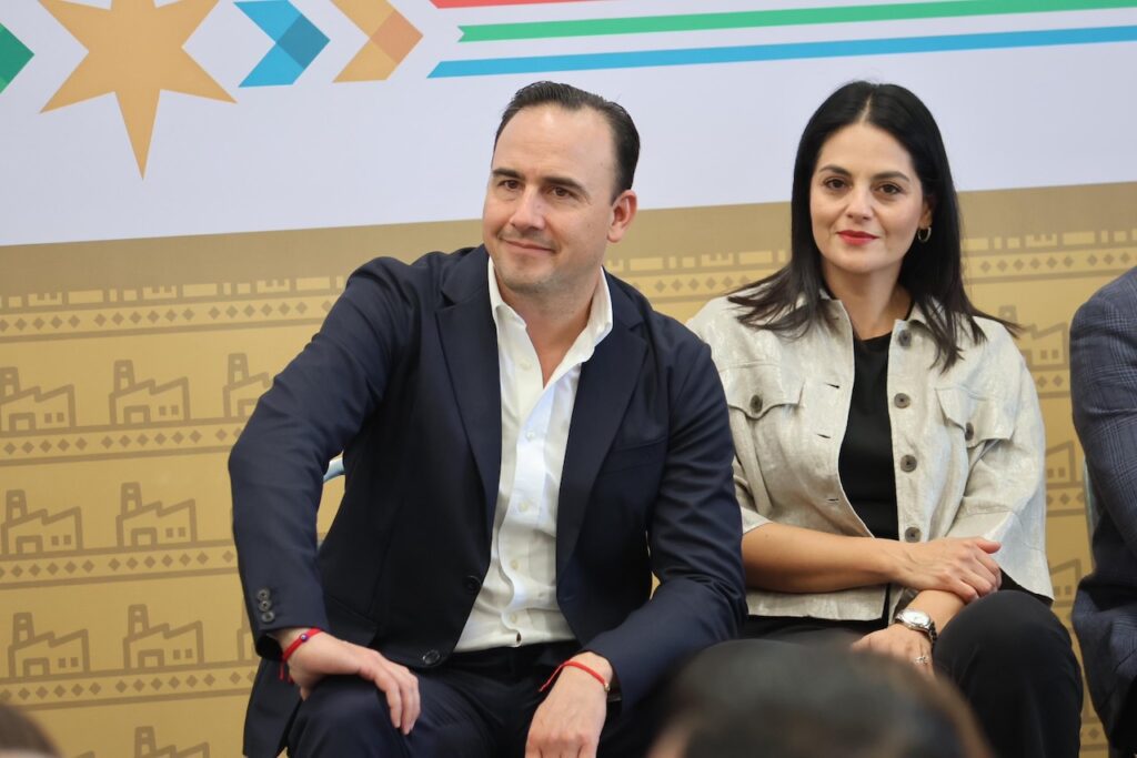 Nueva planta industrial en Torreón: Manolo Jiménez celebró la apertura