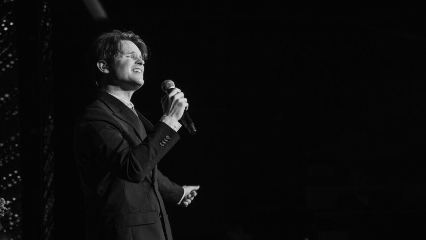 Buerón se presenta este fin de semana en Dion Center