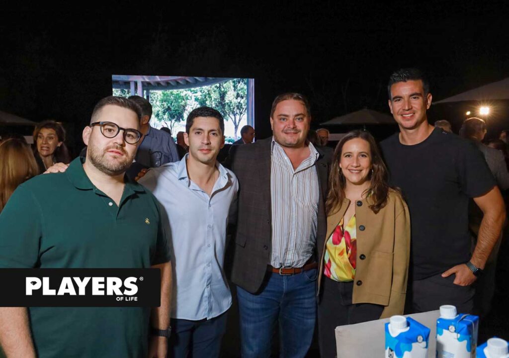 Daniel, Raúl, Rodrigo, Yola y Armando.