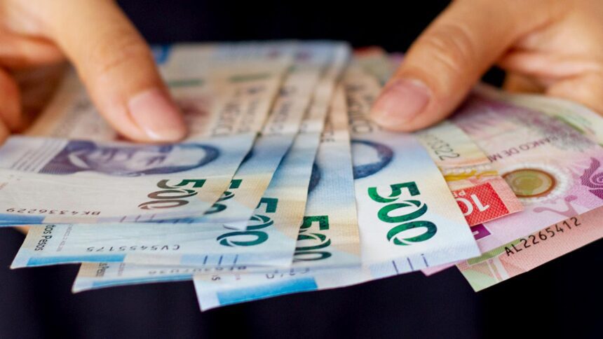 El peso gana frente al dólar este viernes 7 de noviembre