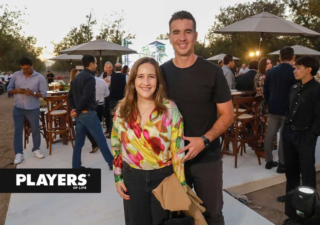 Yola Murra y Armando del Mural.