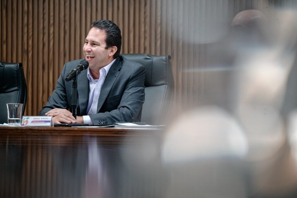 Javier Díaz alista su Primer Informe de Gobierno