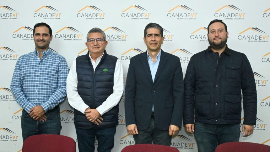 Aprovecha tu aguinaldo, invierte en tu patrimonio, es la nueva campaña que lanzó la CANADEVI Laguna para cerrar este 2025.