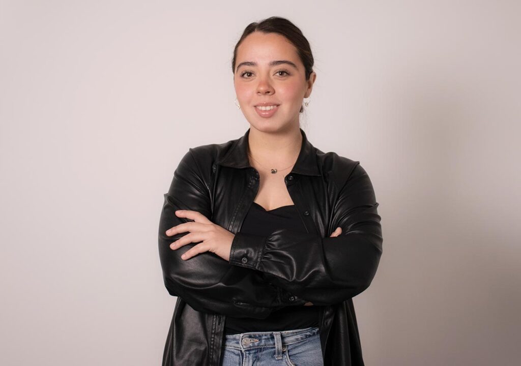 Su curiosidad por el maquillaje inició con su mamá