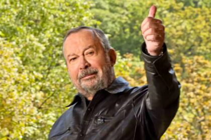 La avenida que conecta Monterrey y San Pedro ahora llevará el nombre de Mauricio Fernández