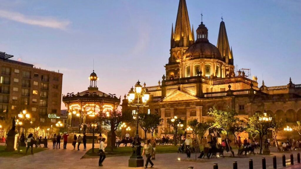 Guadalajara anunció una prórroga para pagar impuestos y trámites con descuentos significativos