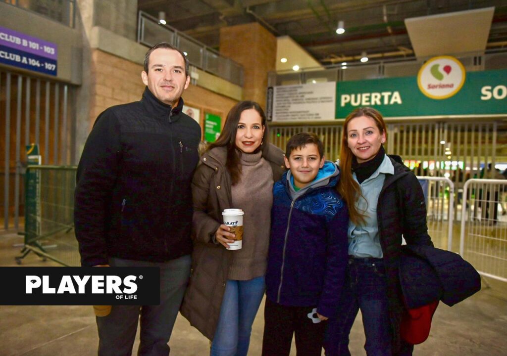 Club Santos vs Necaxa en el TSM.