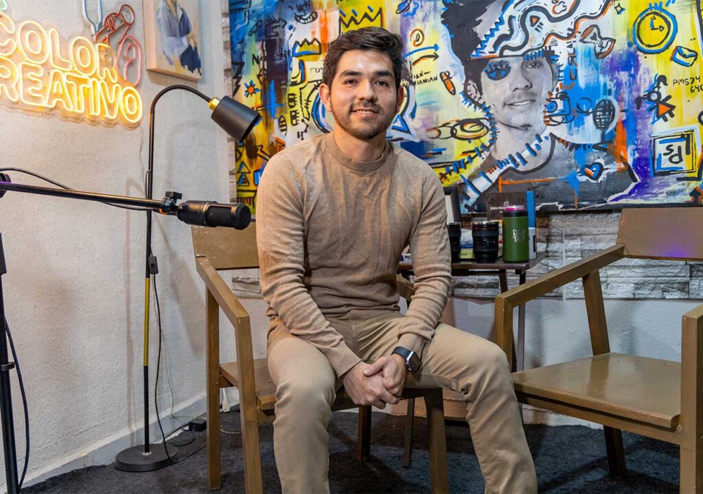 El 80% de sus clientes llegaron por el podcast