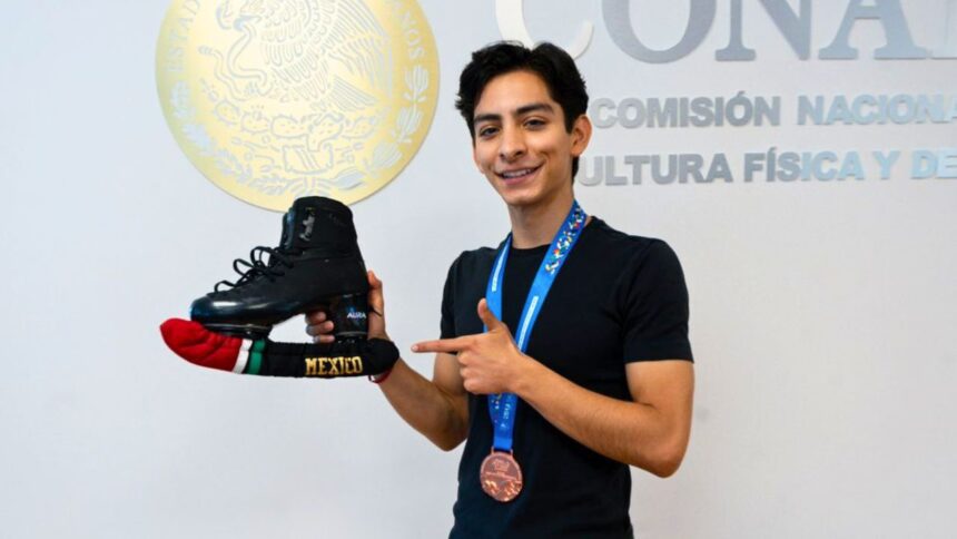 De Zapopan al hielo olímpico: quién es Donovan Carrillo, orgullo de Jalisco