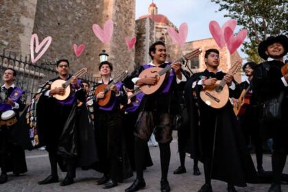 Saltillo celebrará el amor con una callejoneada en el Centro Histórico