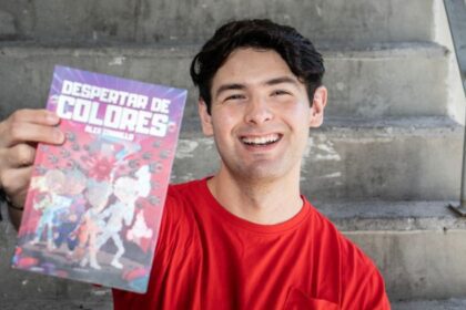 El ilustrador de Saltillo Alex Carrillo debuta como autor con Despertar de colores, un libro interactivo publicado por Penguin Random House
