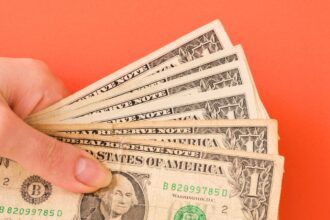 Precio del dólar en México hoy miércoles 18 de marzo de 2026: el peso mexicano retrocede ligeramente