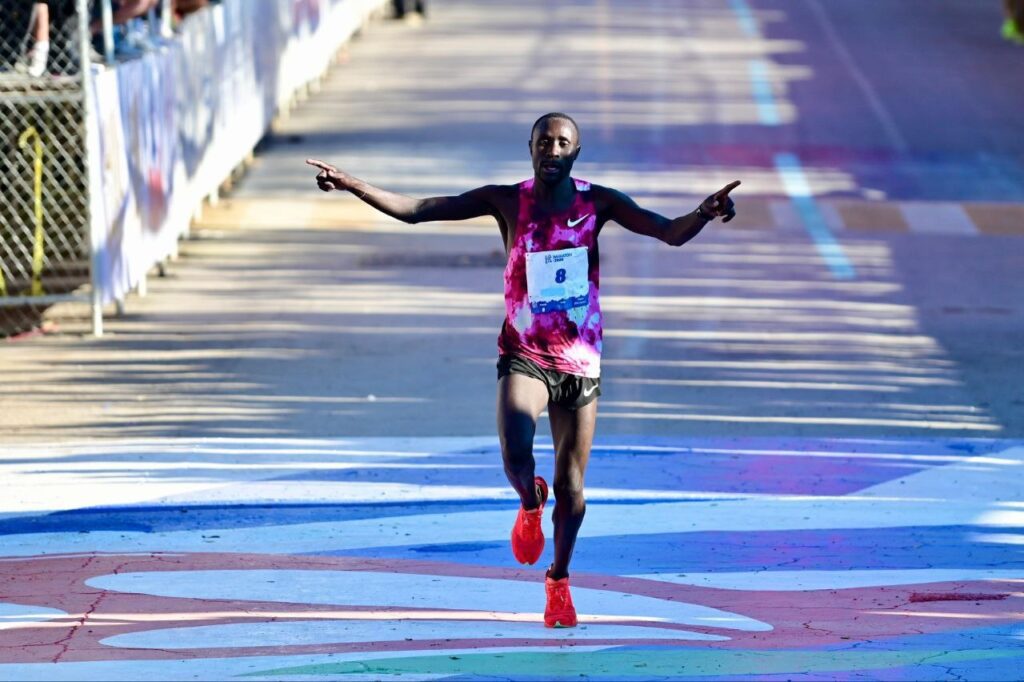 Kenianos dominan el Maratón Lala 2026