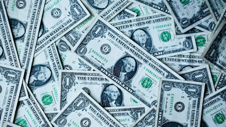 Precio del dólar hoy viernes 17 de abril de 2026 en México