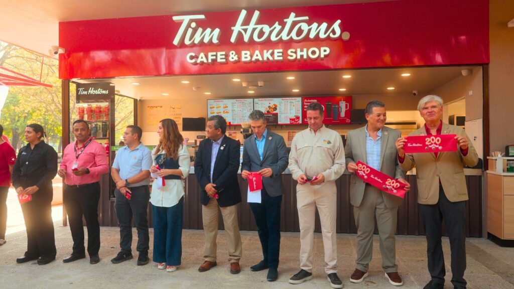 El pasado 24 de abril. Tim Hortons cortó el listón de su sucursal 200