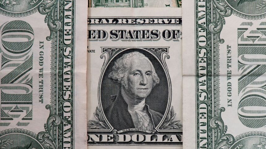 ¿Subió o bajó? Así amanece el precio del dólar en México este viernes 24 de julio de 2026