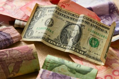 Precio del dólar hoy en México, lunes 13 de julio de 2026. Foto: ENVATO