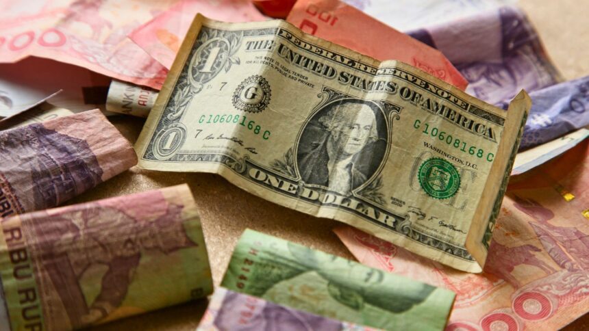 Precio del dólar hoy en México, lunes 13 de julio de 2026. Foto: ENVATO