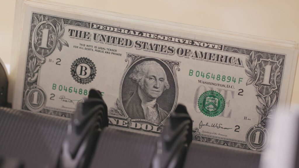 Precio del dólar en bancos de México hoy 7 de julio de 2026