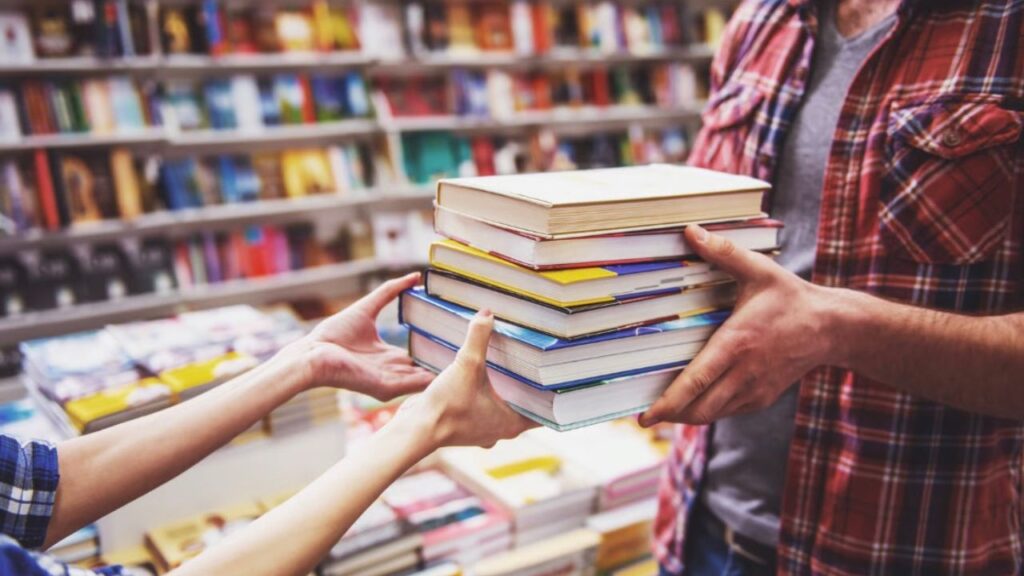 ¿Dónde donar libros en Torreón para la Biblioteca Móvil Gilberto Prado Galán? Foto: ENVATO